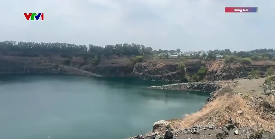 Đồng Nai: Hiểm họa rình rập từ những hồ nước sâu tại mỏ đá bỏ hoang Đồng Nai: Hiểm họa rình rập từ những hồ nước sâu tại mỏ đá bỏ hoang