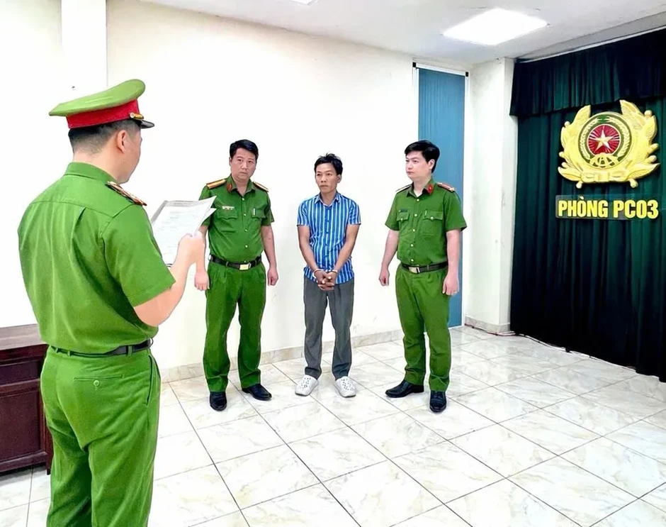 Đồng Nai: Khởi tố đối tượng đổ 523 tấn chất thải ra môi trường Đồng Nai: Khởi tố đối tượng đổ 523 tấn chất thải ra môi trường