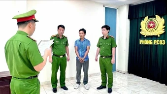Đồng Nai: Khởi tố đối tượng đổ 523 tấn chất thải ra môi trường