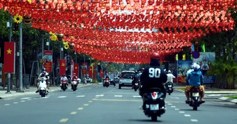 Đồng Nai làm lễ lên thành phố, học sinh ở 10 phường được nghỉ học