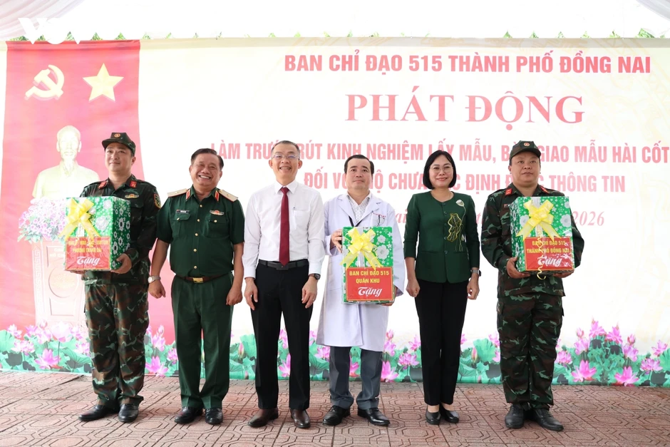 Đồng Nai lấy mẫu ADN để xác định danh tính cho hơn 7.700 mộ liệt sĩ Đồng Nai lấy mẫu ADN để xác định danh tính cho hơn 7.700 mộ liệt sĩ