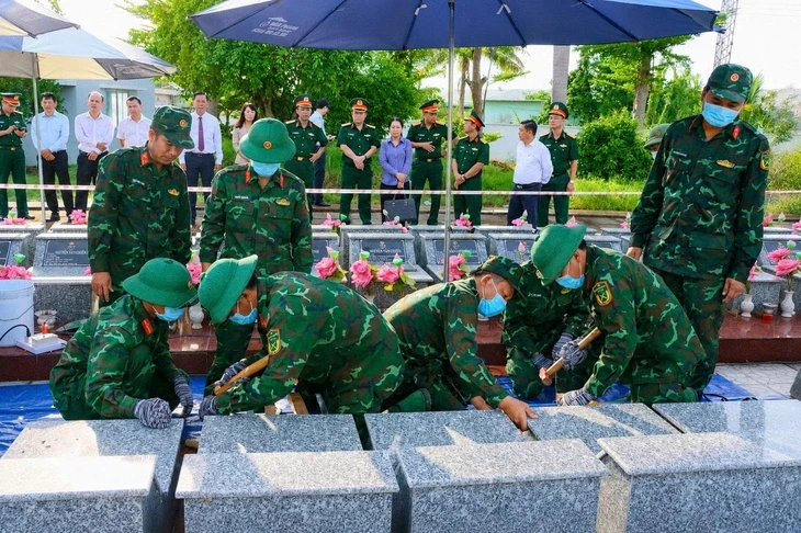 Đồng Tháp lấy mẫu ADN hài cốt liệt sĩ chưa xác định danh tính Đồng Tháp lấy mẫu ADN hài cốt liệt sĩ chưa xác định danh tính
