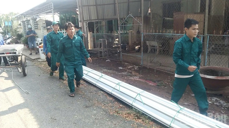 Đồng Tháp: Mưa kèm dông lốc ảnh hưởng 47 căn nhà Đồng Tháp: Mưa kèm dông lốc ảnh hưởng 47 căn nhà