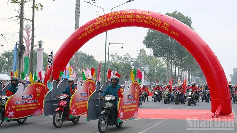 Đồng Tháp rộn ràng hướng tới Ngày hội non sông