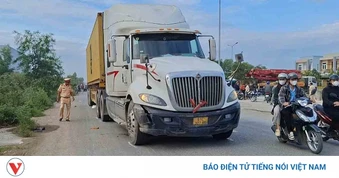 Đồng Tháp: Xe container va chạm với xe lôi kéo khiến 1 người tử vong