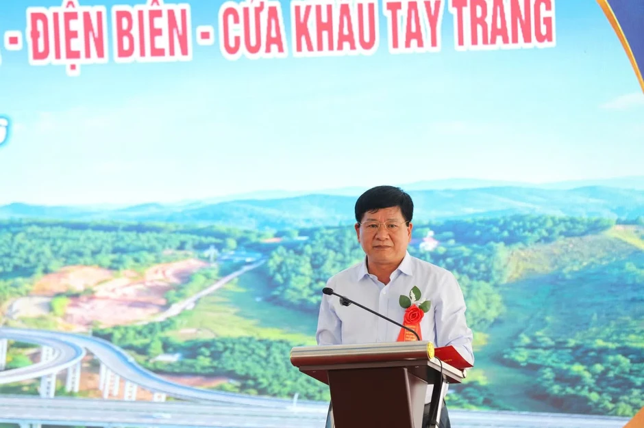 Động thổ tuyến cao tốc hơn 23.000 tỷ đồng nối Sơn La - Điện Biên - cửa khẩu Tây Trang Động thổ tuyến cao tốc hơn 23.000 tỷ đồng nối Sơn La - Điện Biên - cửa khẩu Tây Trang