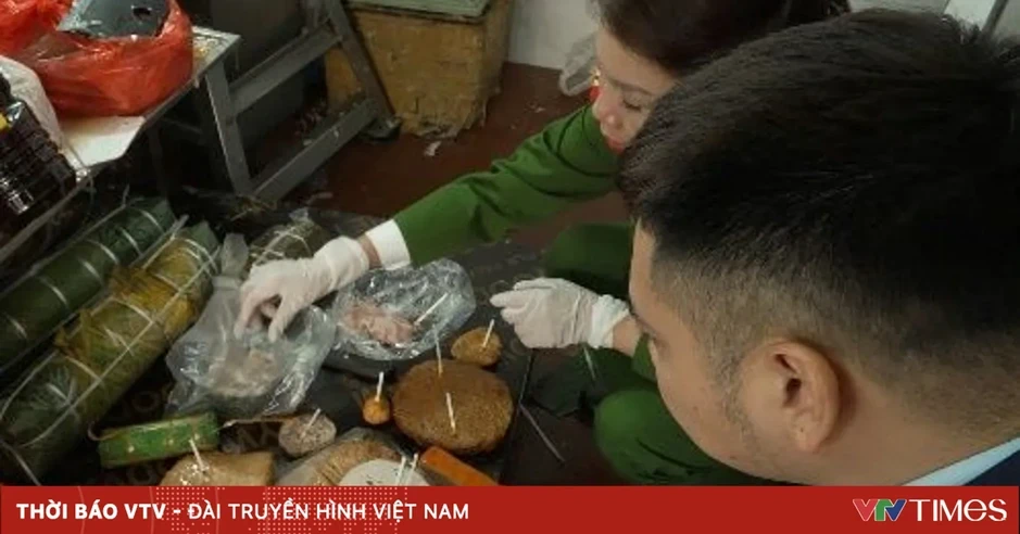 Đột kích cơ sở sản xuất giò chả, phát hiện gần 1 tạ chất cấm độc hại Đột kích cơ sở sản xuất giò chả, phát hiện gần 1 tạ chất cấm độc hại