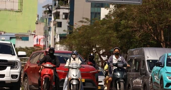 Đợt nắng nóng khắc nghiệt kéo dài, có gì bất thường và khi nào hạ nhiệt?