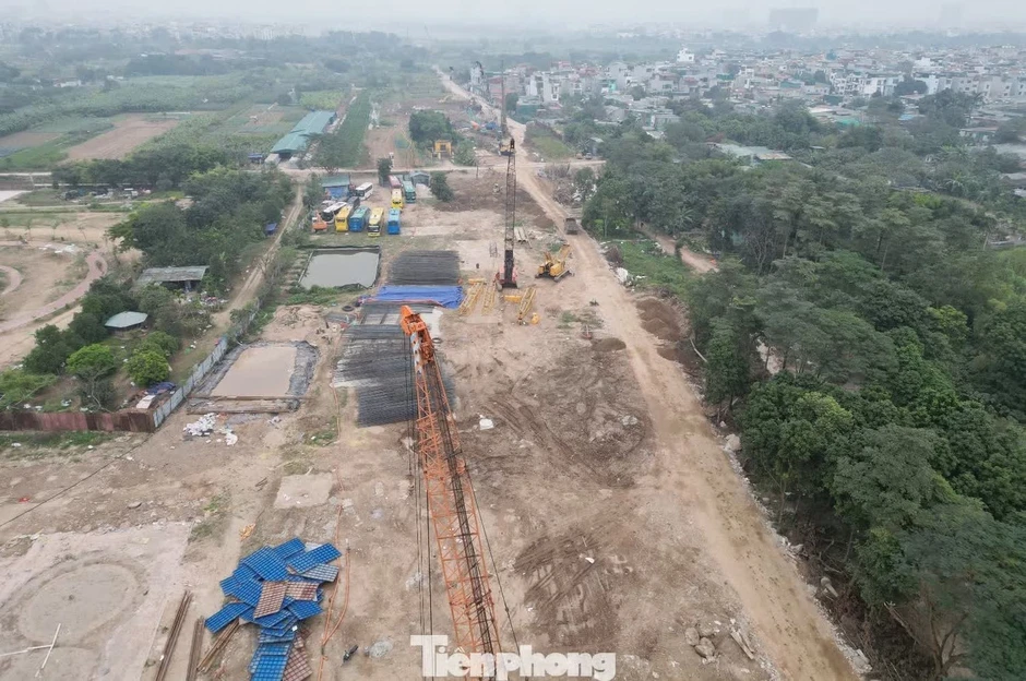 Dự án cầu Trần Hưng Đạo tả ngạn sông Hồng: Gần 4ha chưa được giải phóng mặt bằng Dự án cầu Trần Hưng Đạo tả ngạn sông Hồng: Gần 4ha chưa được giải phóng mặt bằng