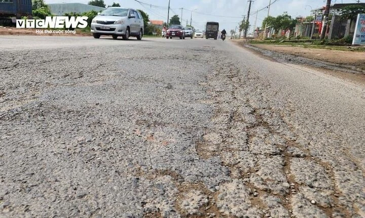 Dự án gần 1.000 tỷ thi công 'rùa bò', nhà thầu đứng trước nguy cơ bị 'trảm'