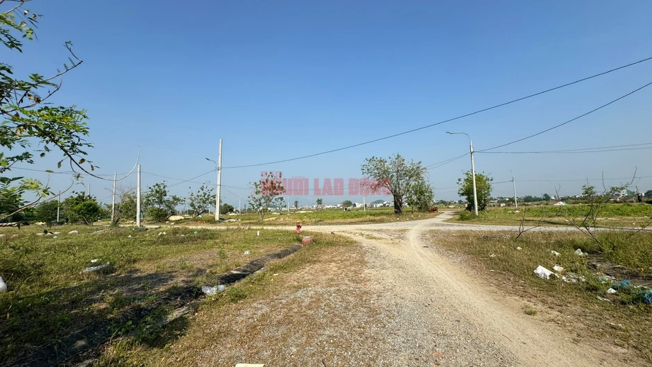 Dự án khu dân cư 186 tỉ "mắc cạn" bên sông Vệ gần chục năm Dự án khu dân cư 186 tỉ "mắc cạn" bên sông Vệ gần chục năm