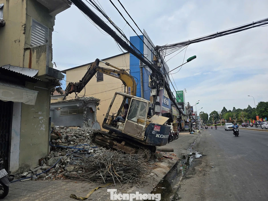 Dự án mở rộng đoạn đường 7.200 tỷ đồng gần như giậm chân tại chỗ Dự án mở rộng đoạn đường 7.200 tỷ đồng gần như giậm chân tại chỗ