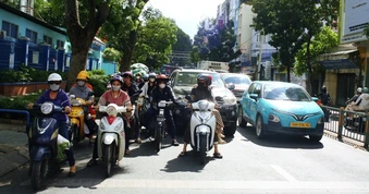 Dự báo thời tiết hôm nay, 13-4: TPHCM và Nam Bộ duy trì nắng nóng
