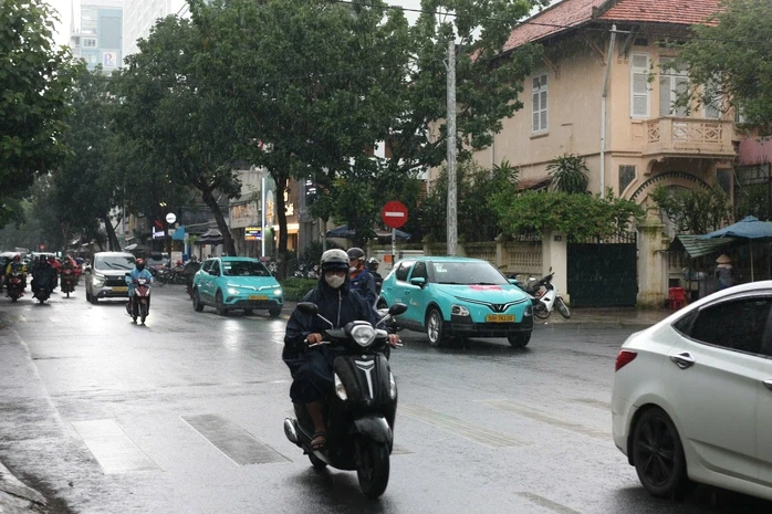 Dự báo thời tiết hôm nay, 14-4: TPHCM và Nam Bộ khả năng có mưa giải nhiệt Dự báo thời tiết hôm nay, 14-4: TPHCM và Nam Bộ khả năng có mưa giải nhiệt