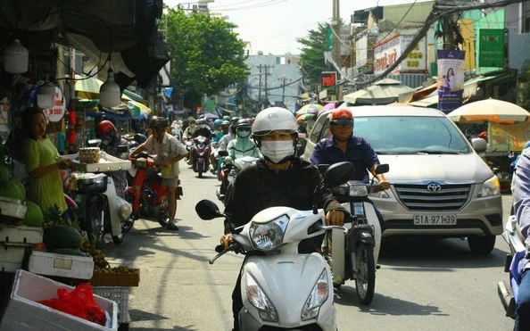 Dự báo thời tiết hôm nay, 19-3: TPHCM và Nam Bộ tiếp tục nắng nóng Dự báo thời tiết hôm nay, 19-3: TPHCM và Nam Bộ tiếp tục nắng nóng