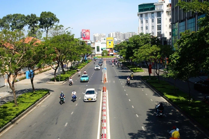 Dự báo thời tiết hôm nay, 20-4: TPHCM và Nam Bộ có nắng nóng, mưa cục bộ Dự báo thời tiết hôm nay, 20-4: TPHCM và Nam Bộ có nắng nóng, mưa cục bộ