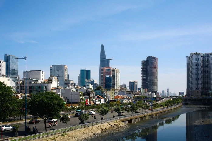 Dự báo thời tiết hôm nay, 31-3: TPHCM và Nam Bộ nắng nóng diện rộng từ 11-15 giờ Dự báo thời tiết hôm nay, 31-3: TPHCM và Nam Bộ nắng nóng diện rộng từ 11-15 giờ