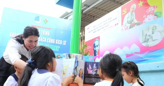 Du học sinh mang mùa hè ý nghĩa đến xã đảo Thạnh An