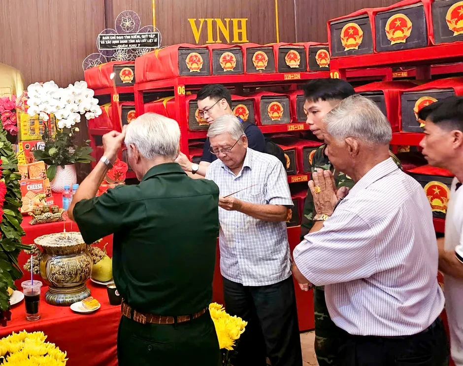 Dự kiến đầu tháng 10-2026 sẽ tổ chức Lễ truy điệu, an táng liệt sĩ tại Công viên Lê Thị Riêng Dự kiến đầu tháng 10-2026 sẽ tổ chức Lễ truy điệu, an táng liệt sĩ tại Công viên Lê Thị Riêng
