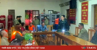 Đưa 11 thuyền viên gặp nạn do bão số 1 vào bờ an toàn
