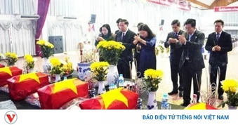 Đưa 8 hài cốt liệt sĩ quân tình nguyện từ Lào về an táng tại Hà Tĩnh