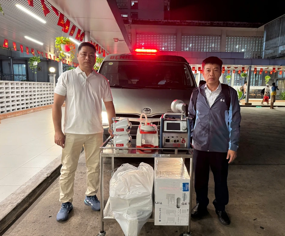 Đưa ECMO ra Phú Quốc cấp cứu nạn nhân vụ lật ca nô Đưa ECMO ra Phú Quốc cấp cứu nạn nhân vụ lật ca nô