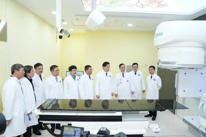 Đưa hệ thống thiết bị nghìn tỷ vào hoạt động, giảm quá tải cho bệnh nhân ung thư Đưa hệ thống thiết bị nghìn tỷ vào hoạt động, giảm quá tải cho bệnh nhân ung thư