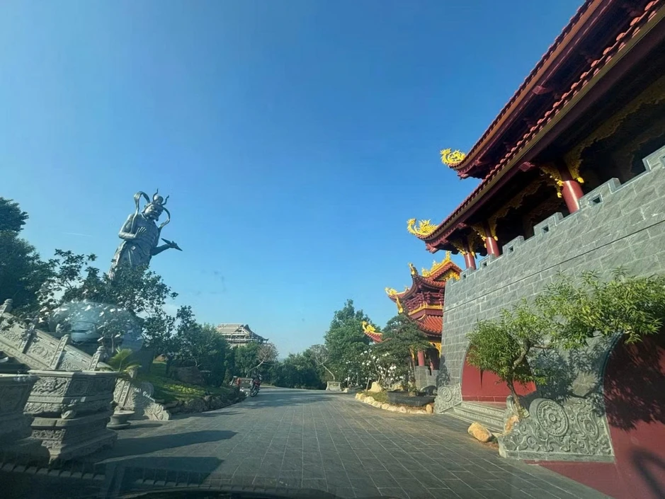 Đưa nhóm trẻ bị đánh ở chùa Bầu vào trung tâm bảo trợ để bảo đảm an toàn Đưa nhóm trẻ bị đánh ở chùa Bầu vào trung tâm bảo trợ để bảo đảm an toàn