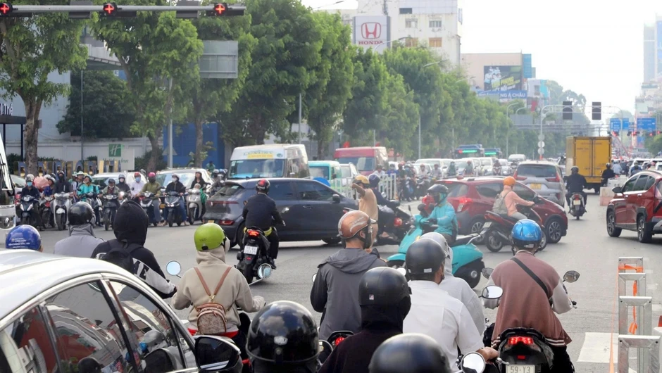 Đường Cộng Hòa thông thoáng trong ngày thử nghiệm phương án phân làn linh hoạt Đường Cộng Hòa thông thoáng trong ngày thử nghiệm phương án phân làn linh hoạt