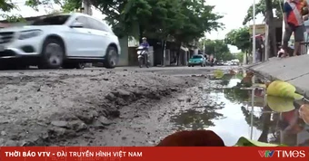 Đường tái lập tạm bợ, người dân thấp thỏm lo tai nạn