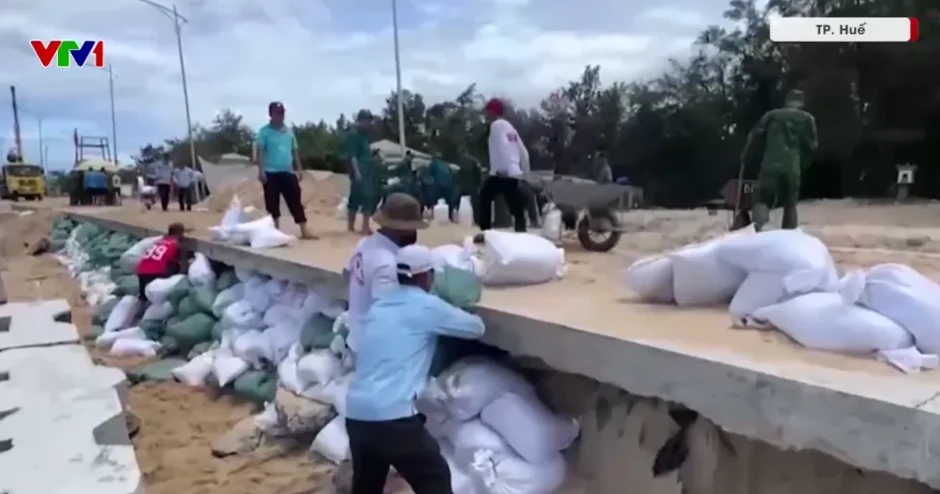 Đường ven biển ở Huế vừa đưa vào sử dụng đã bị xâm thực Đường ven biển ở Huế vừa đưa vào sử dụng đã bị xâm thực