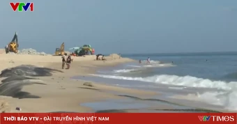 Đường ven biển ở Huế vừa đưa vào sử dụng đã bị xâm thực