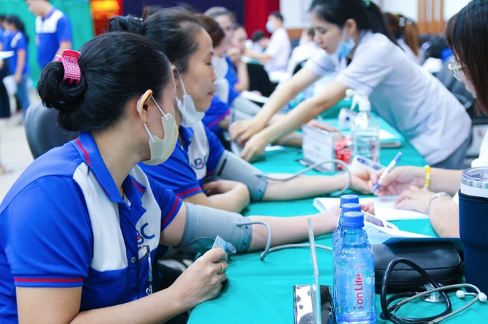 Gần 100 ứng viên tham gia khảo sát "Doanh nghiệp vì người lao động - Chuẩn mực vàng" 2026 Gần 100 ứng viên tham gia khảo sát "Doanh nghiệp vì người lao động - Chuẩn mực vàng" 2026