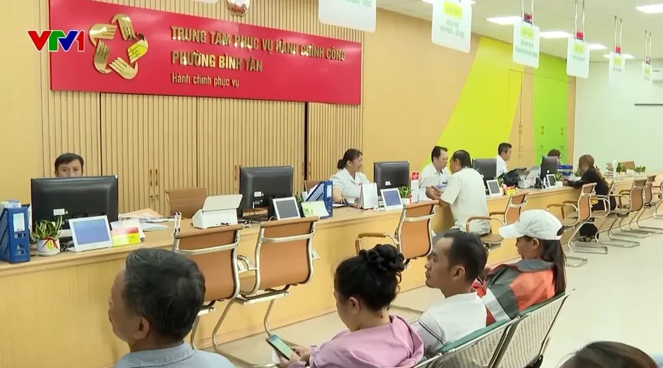 Gần 1.000 cán bộ không chuyên trách ở TP Hồ Chí Minh trở thành công chức Gần 1.000 cán bộ không chuyên trách ở TP Hồ Chí Minh trở thành công chức