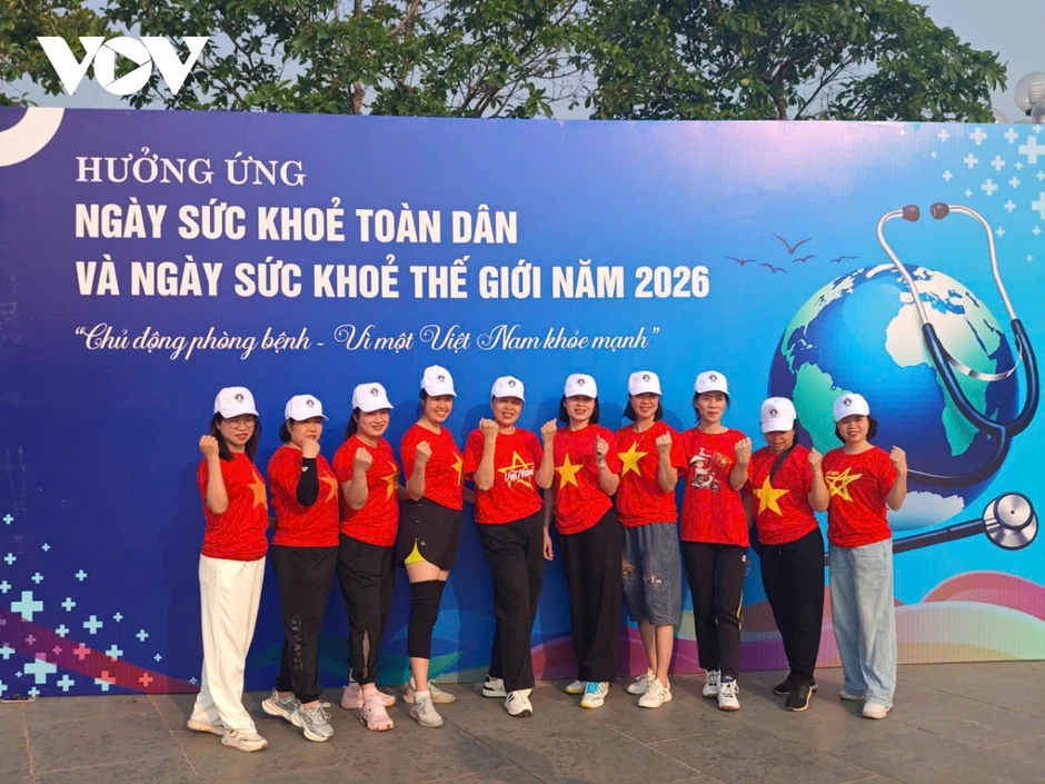 Gần 1.500 đại biểu tham gia mít tinh phát động Ngày Sức khỏe toàn dân tại Sơn La Gần 1.500 đại biểu tham gia mít tinh phát động Ngày Sức khỏe toàn dân tại Sơn La