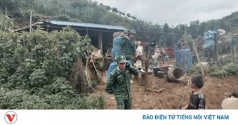 Gần 20 ngôi nhà thiệt hại do mưa lớn, sạt lở đất ở Sơn La