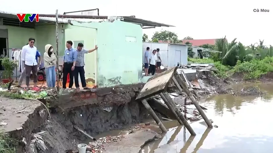 Gần 50 trận lốc xoáy tại Cà Mau từ đầu năm, hàng trăm ngôi nhà bị hư hỏng Gần 50 trận lốc xoáy tại Cà Mau từ đầu năm, hàng trăm ngôi nhà bị hư hỏng