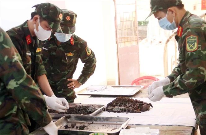 Gần nửa thế kỷ lời hẹn ước mộc mạc nơi chiến hào Gần nửa thế kỷ lời hẹn ước mộc mạc nơi chiến hào