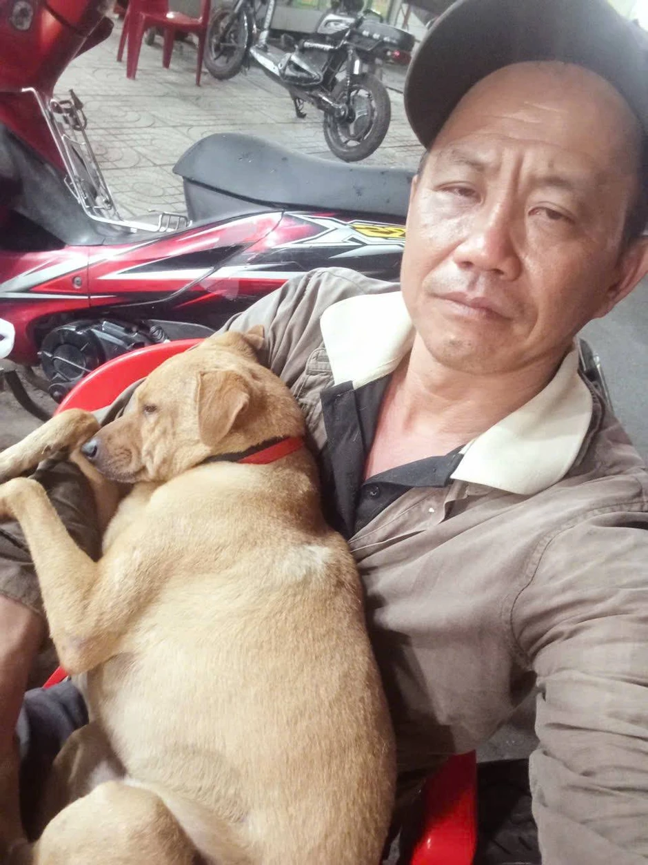 Gặp người đàn ông suốt 1 tháng rong ruổi từ Long An lên TP.HCM tìm chú chó nhà gây xúc động, cuối cùng điều kỳ diệu đã xảy ra! Gặp người đàn ông suốt 1 tháng rong ruổi từ Long An lên TP.HCM tìm chú chó nhà gây xúc động, cuối cùng điều kỳ diệu đã xảy ra!