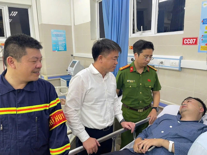 Gặp những người hùng cứu 7 người trong đám cháy tại phường Hoàng Mai Gặp những người hùng cứu 7 người trong đám cháy tại phường Hoàng Mai