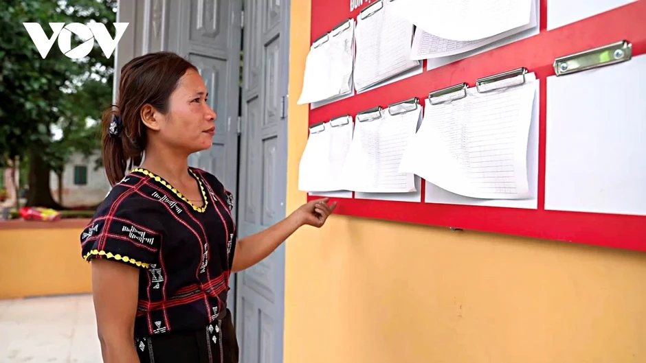 Gặp những người nhập quốc tịch Việt Nam lần đầu tiên tham gia bầu cử Gặp những người nhập quốc tịch Việt Nam lần đầu tiên tham gia bầu cử