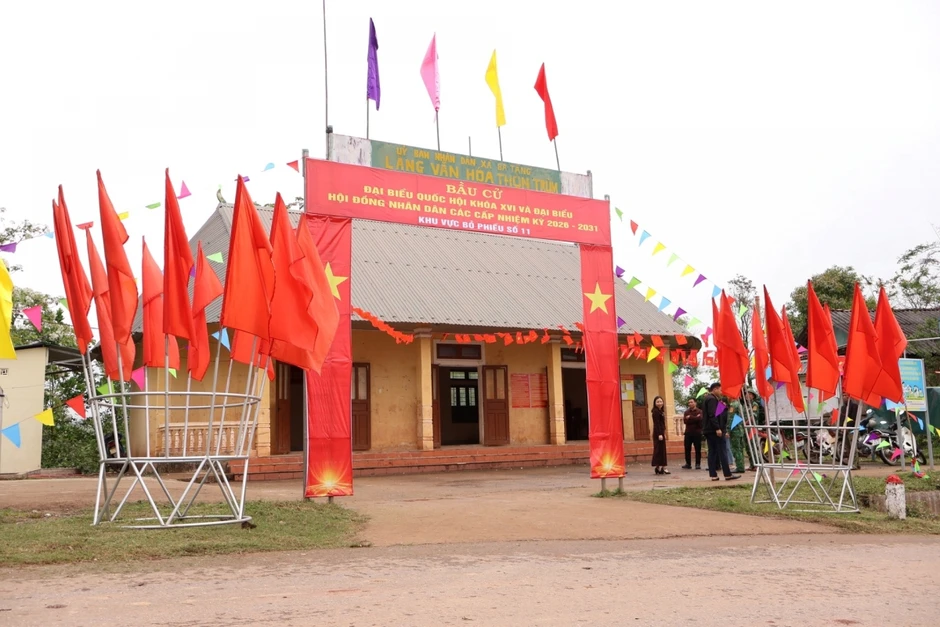Gặp những người nhập quốc tịch Việt Nam lần đầu tiên tham gia bầu cử Gặp những người nhập quốc tịch Việt Nam lần đầu tiên tham gia bầu cử