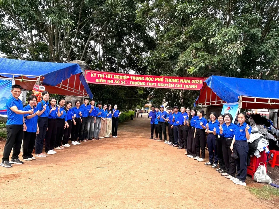 Gia Lai: Hàng nghìn màu áo xanh tiếp sức mùa thi tốt nghiệp THPT 2026 Gia Lai: Hàng nghìn màu áo xanh tiếp sức mùa thi tốt nghiệp THPT 2026