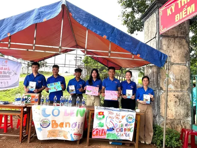 Gia Lai: Hàng nghìn màu áo xanh tiếp sức mùa thi tốt nghiệp THPT 2026 Gia Lai: Hàng nghìn màu áo xanh tiếp sức mùa thi tốt nghiệp THPT 2026