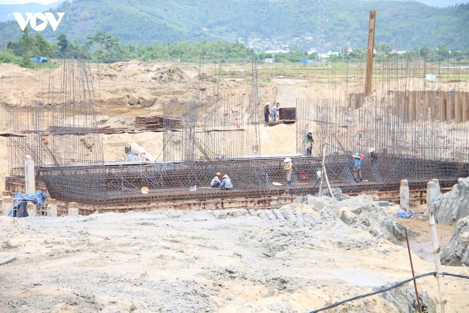 Gia Lai khẩn trương nâng cấp hồ đập thủy lợi trước mùa mưa bão Gia Lai khẩn trương nâng cấp hồ đập thủy lợi trước mùa mưa bão