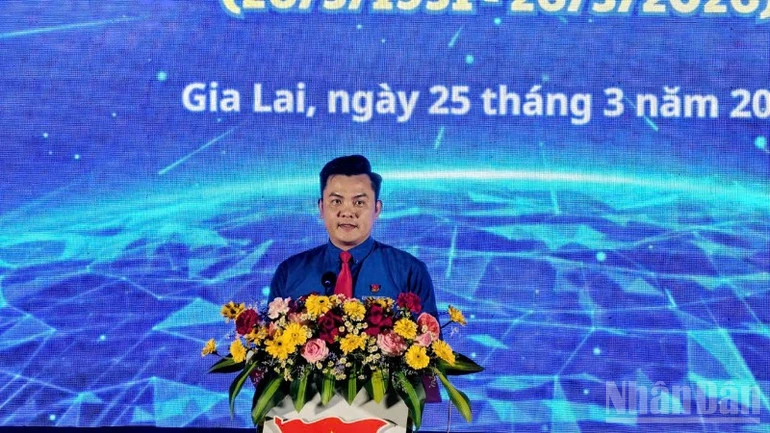 Gia Lai long trọng kỷ niệm 95 năm Ngày thành lập Đoàn Thanh niên Cộng sản Hồ Chí Minh Gia Lai long trọng kỷ niệm 95 năm Ngày thành lập Đoàn Thanh niên Cộng sản Hồ Chí Minh