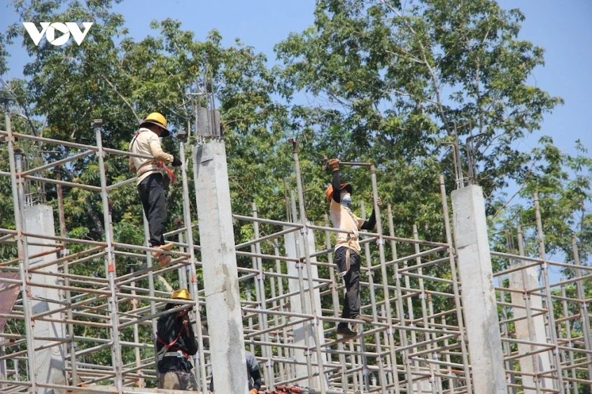 Gia Lai nỗ lực hoàn thành 7 trường liên cấp biên giới trước năm học mới Gia Lai nỗ lực hoàn thành 7 trường liên cấp biên giới trước năm học mới