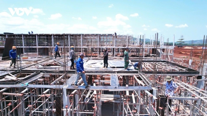 Gia Lai nỗ lực hoàn thành 7 trường liên cấp biên giới trước năm học mới Gia Lai nỗ lực hoàn thành 7 trường liên cấp biên giới trước năm học mới
