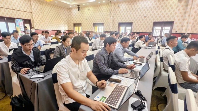 Gia Lai phổ biến Bộ Quy tắc ứng xử văn hóa trên môi trường số Gia Lai phổ biến Bộ Quy tắc ứng xử văn hóa trên môi trường số