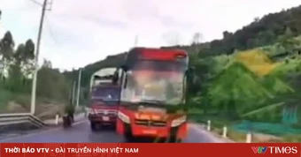 Gia Lai xử phạt tài xế xe khách vượt xe nguy hiểm trên đèo An Khê
